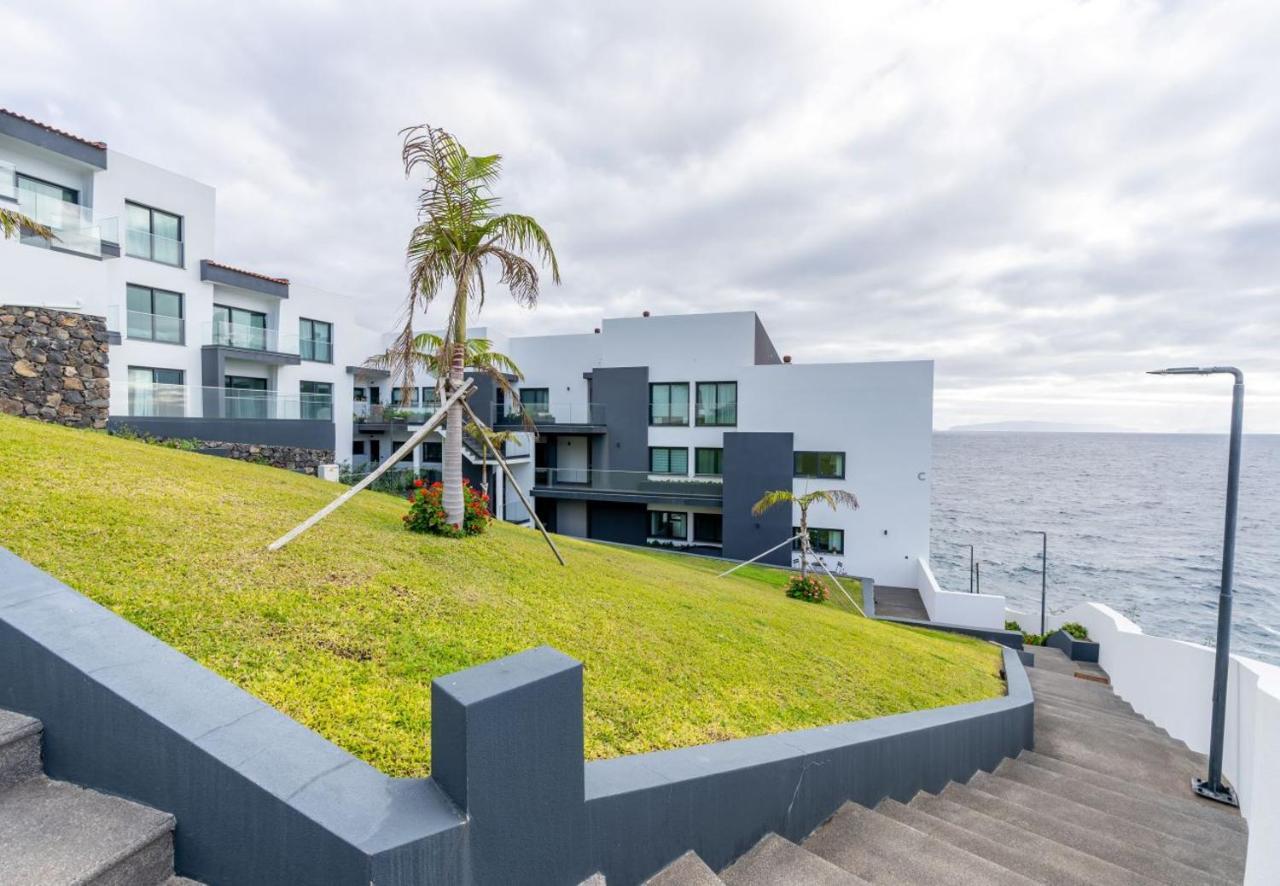 Sea View Balcony By Madeira Sun Travel Apartment Santa Cruz  Exterior photo