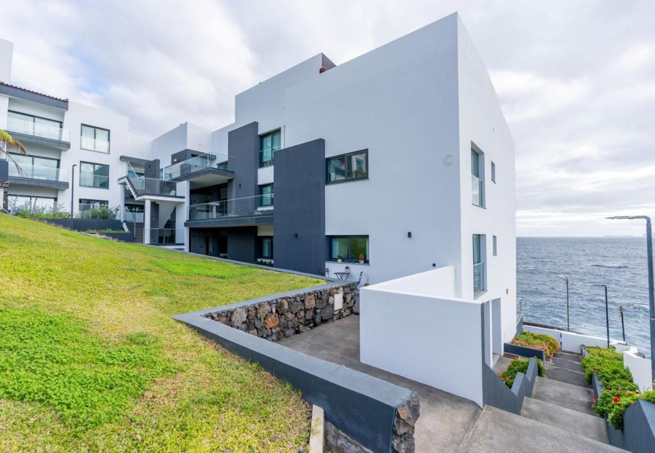 Sea View Balcony By Madeira Sun Travel Apartment Santa Cruz  Exterior photo